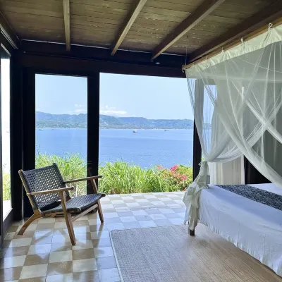 Bloo Lagoon Village Hotels in Padang Bay