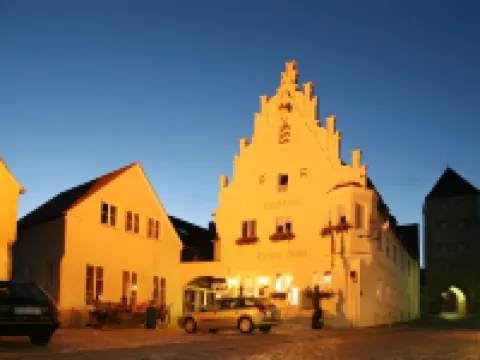 Landhotel Weißer Hahn Hotels in Wemding