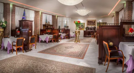 Hotel im. Jana Pawła II Отели рядом с достопримечательностью «Archive Wroclaw University of Technology»