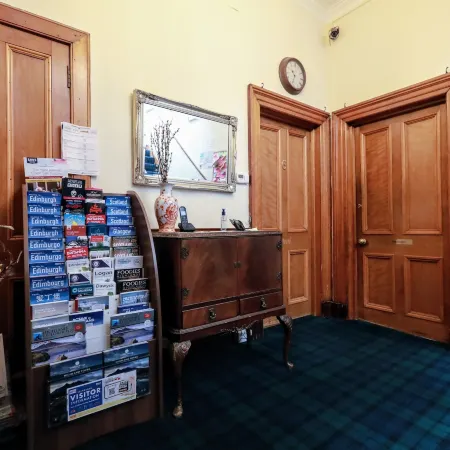 Airdenair Guest House