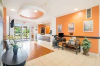 Motel 6 Kingston, on
