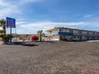 Motel 6 Needles, CA Hotel di Needles