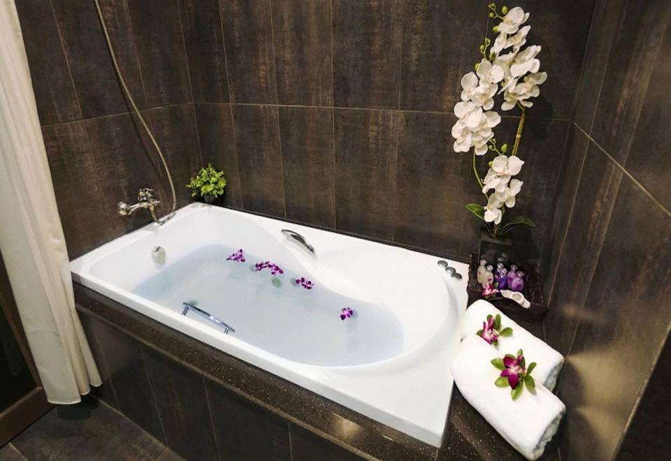 Aonang Orchid Resort Over view