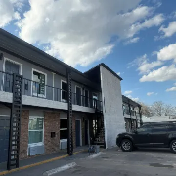 Lockhart Inn
