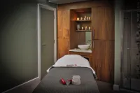 Best Western Plus Kenwick Park Hotel - spa