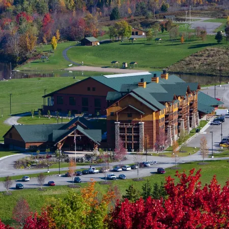Hope Lake Lodge & Indoor Waterpark