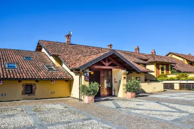 飛燕貝斯特韋斯特優質飯店 Stock Center Snc Di Ebli Adele & C.附近的飯店