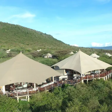 Emayian Luxury Camp