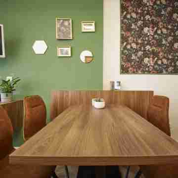 Nove Boutique Apartments Dining/Meeting Rooms