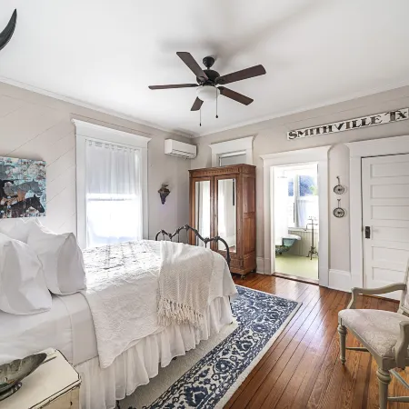 Katy House Bed and Breakfast