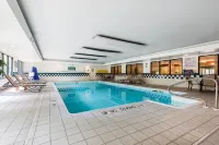 Comfort Inn & Suites Mishawaka-South Bend Hotels in Mishawaka