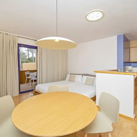 Ses Eufabietes Apartments & Restaurant