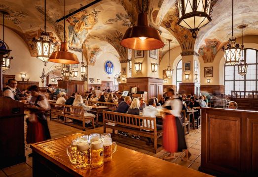 뮌헨 시내 전경과 호텔 비교