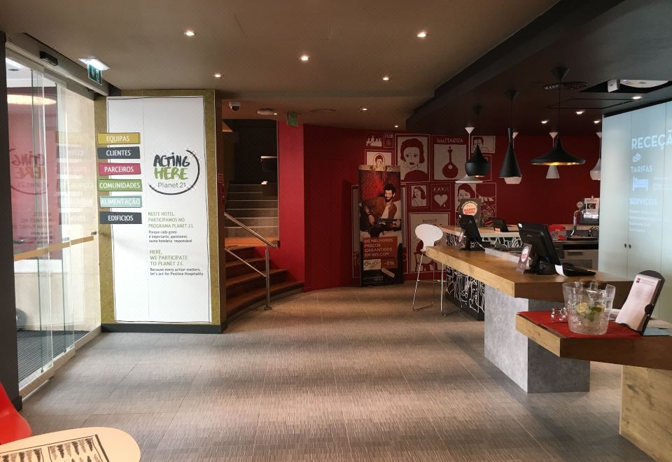 이비스 리스본 호텔 내부