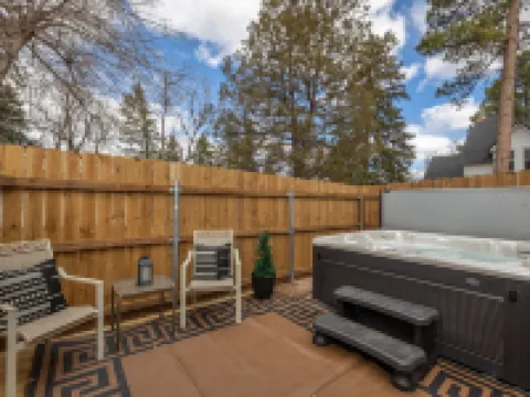 Spearfish Cottages Hotels in Spearfish