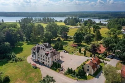 Wedevågs Herrgård Hotels in Vedevåg