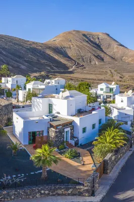 Timanfaya Casa Rural Hotels near Playa Montaña Bermeja