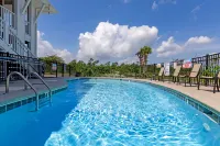 Topsail Shores Inn Hotel di North Topsail Beach