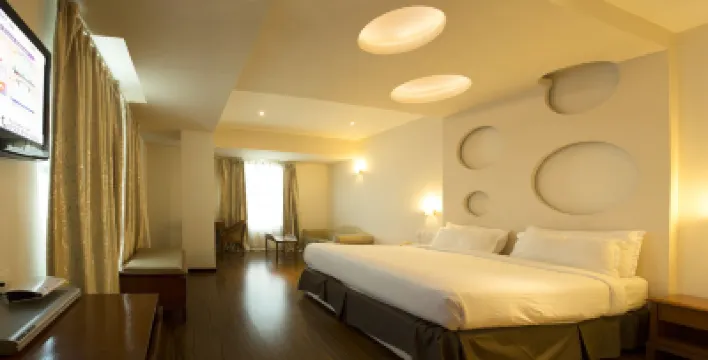 The Orbis Hotel Hotels near Fun Republic Mall