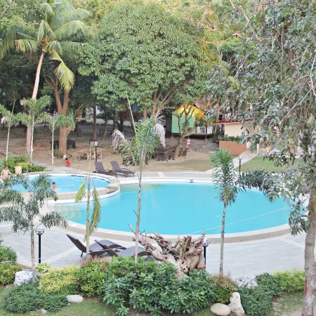 Submarine Garden Beach Resort