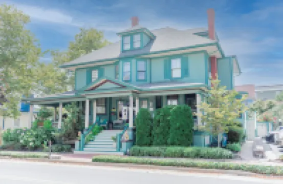 Captain Mey's Inn Hotels in 