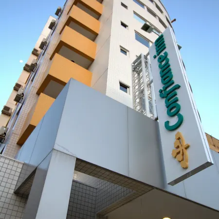Hotel Confiance Centro Cívico Отели рядом с достопримечательностью «Оперный театр Вире»