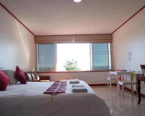 บ้านสวนอ่าวไข่ บีช รีสอร์ท ห้องพัก  Photos