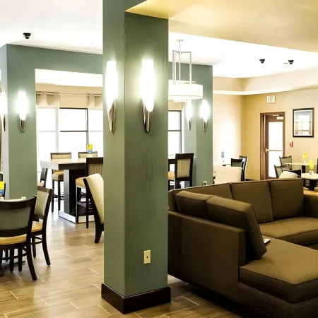Holiday Inn Express & Suites NATCHEZ SOUTH by IHG