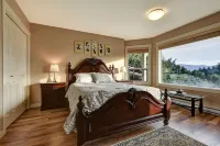 Rodee Homestay Hotels in West Kelowna