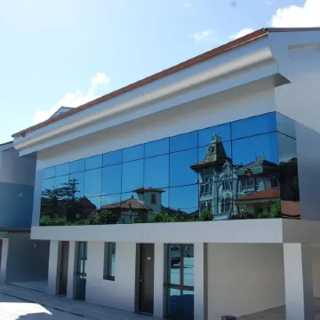 Hotel Villa Rosario II, Edificio Moderno