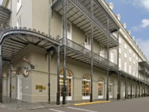 奧爾良皇家歐姆尼酒店 鄰近Germaine Wells Mardi Gras Museum的酒店