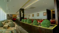 5th Avenue Hotel Hotels in Bahawalpur Tehsil