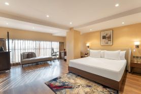 Clarks Inn Suites Hyderabad Airport