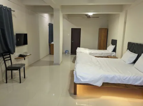 โรงแรมเจดีเอส - วาปี