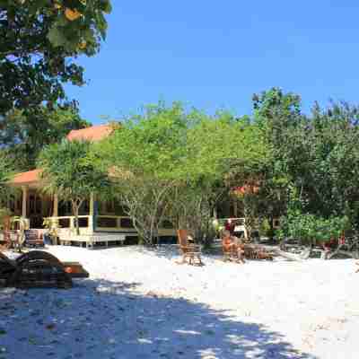 บัฟฟาโร่ เบย์ วาเคชั่น Hotel Exterior