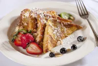 Club Continental - breakfast