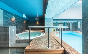 Hotel Brise de Mer - Piscine intérieure & extérieure