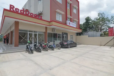 RedDoorz Near Islamic Center Samarinda