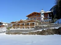 Hotel Ländenhof Superior Hotels in Mayrhofen