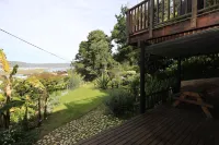 Big Tree House Lodge Hotels in Old Place