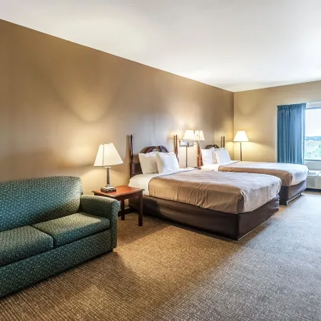 Econo Lodge Inn & Suites Middletown - Winchester South