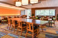 Fairfield Inn & Suites St. Joseph - breakfast