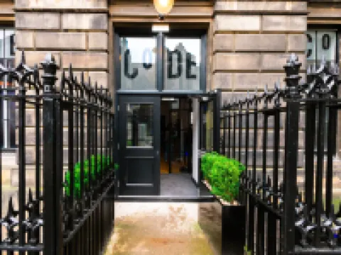 Code Pod – the Court - Edinburgh Hotels near National Museum of Scotland