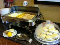 Hampton Inn Hutchinson - breakfast