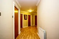 Turnberry Apartments Hotels in Maybole