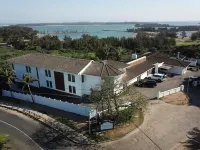 The Ridge Guesthouse Hotel dekat Bandara Richards Bay