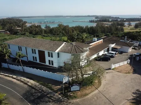 The Ridge Guesthouse Отели в г. Ричардс Бей