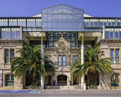 Hôtel Mercure Bordeaux Château Chartrons Hotels near Chartrons Tram Stop