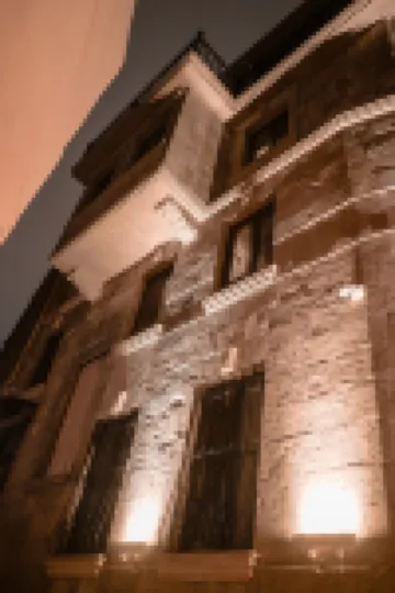 馬吉德酒店和餐廳 鄰近巴庫濱海大道的酒店