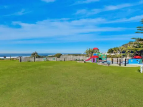 Blue Lagoon Beach Resort Hotels in Wyong